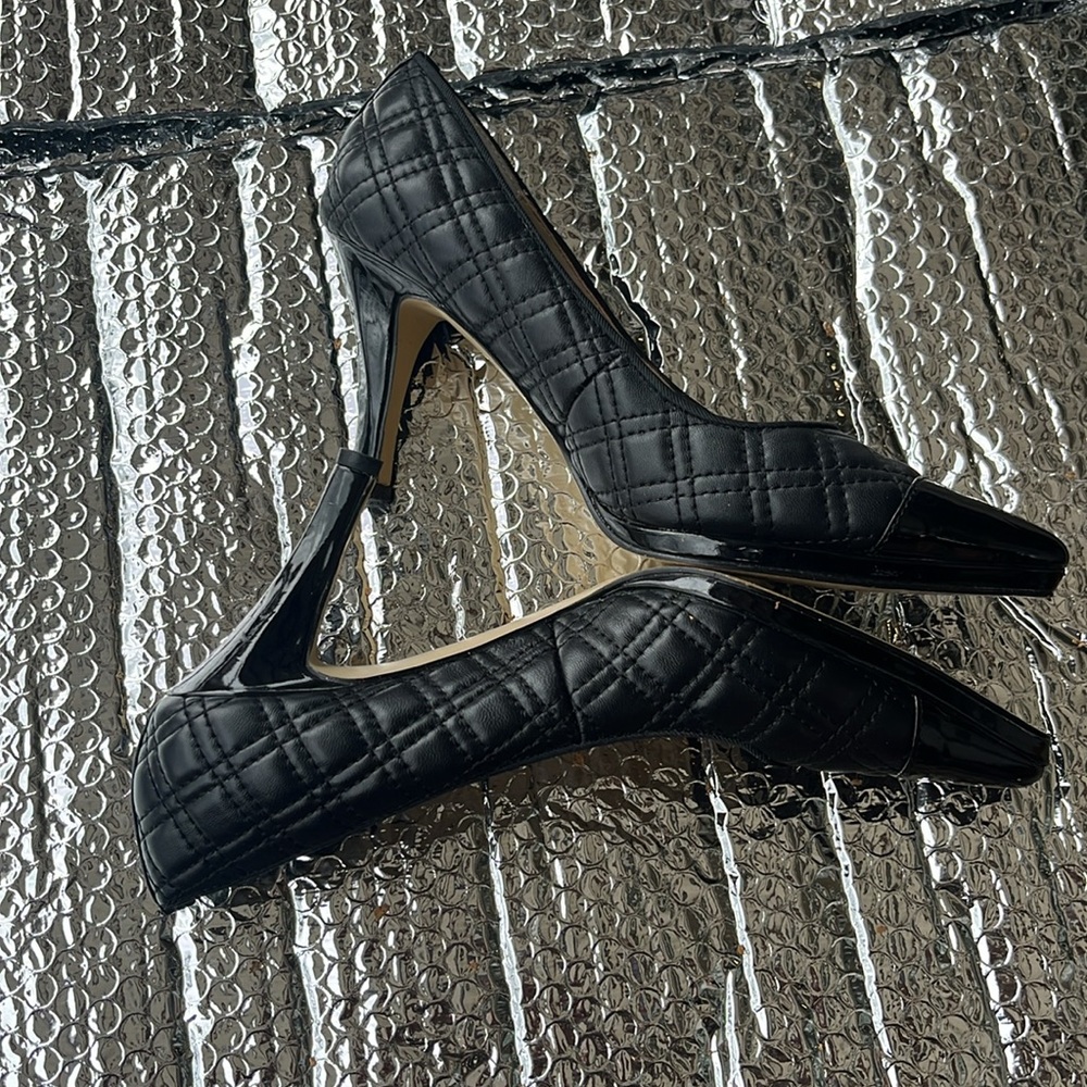 New Adrienne Vittadini Black Quilted Women's Shoes